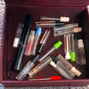Bobbi brown magnetic box with random samples